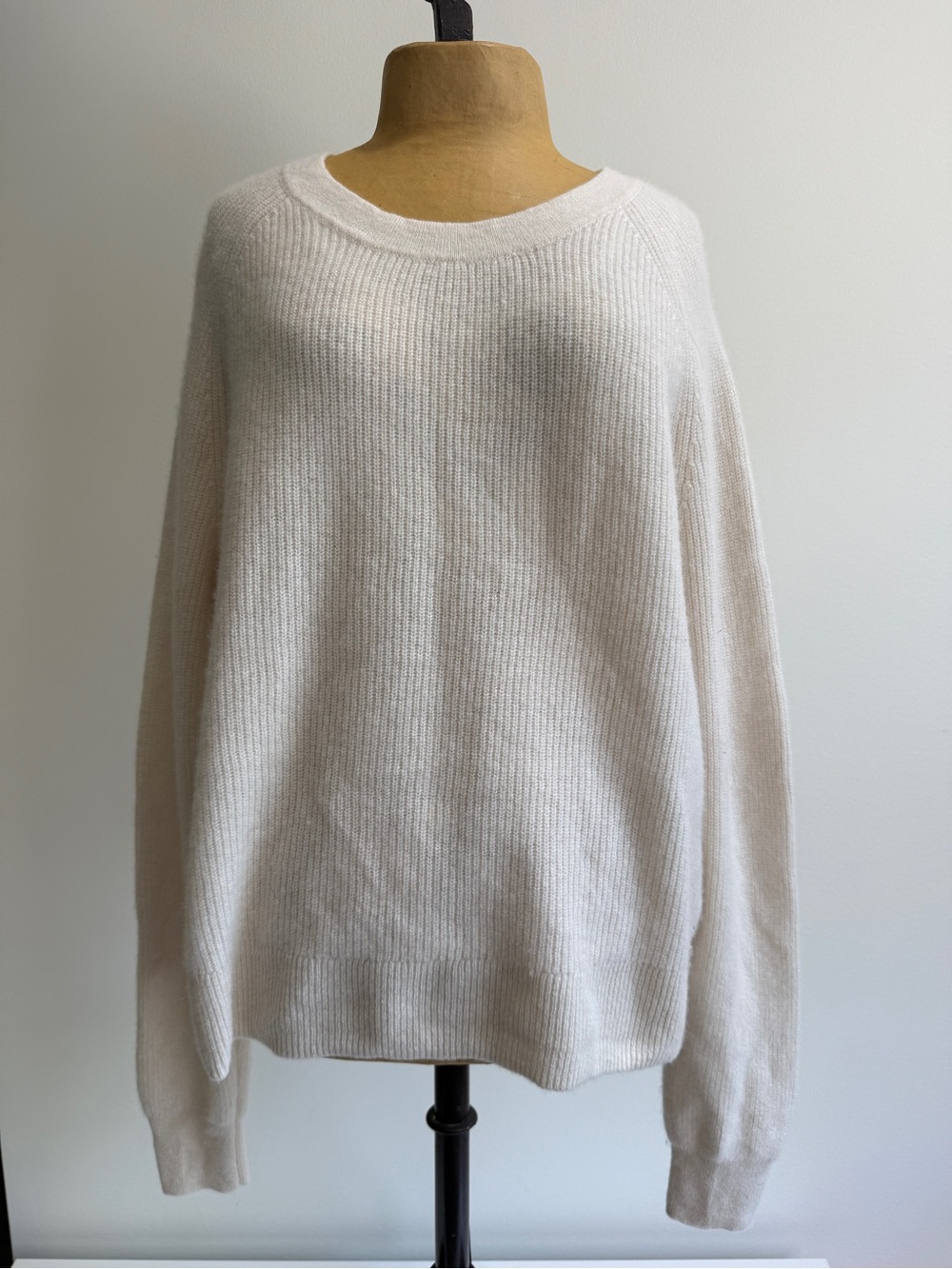 Rachel Zoe Cream Crewneck Sweater 100% cashmere size XL